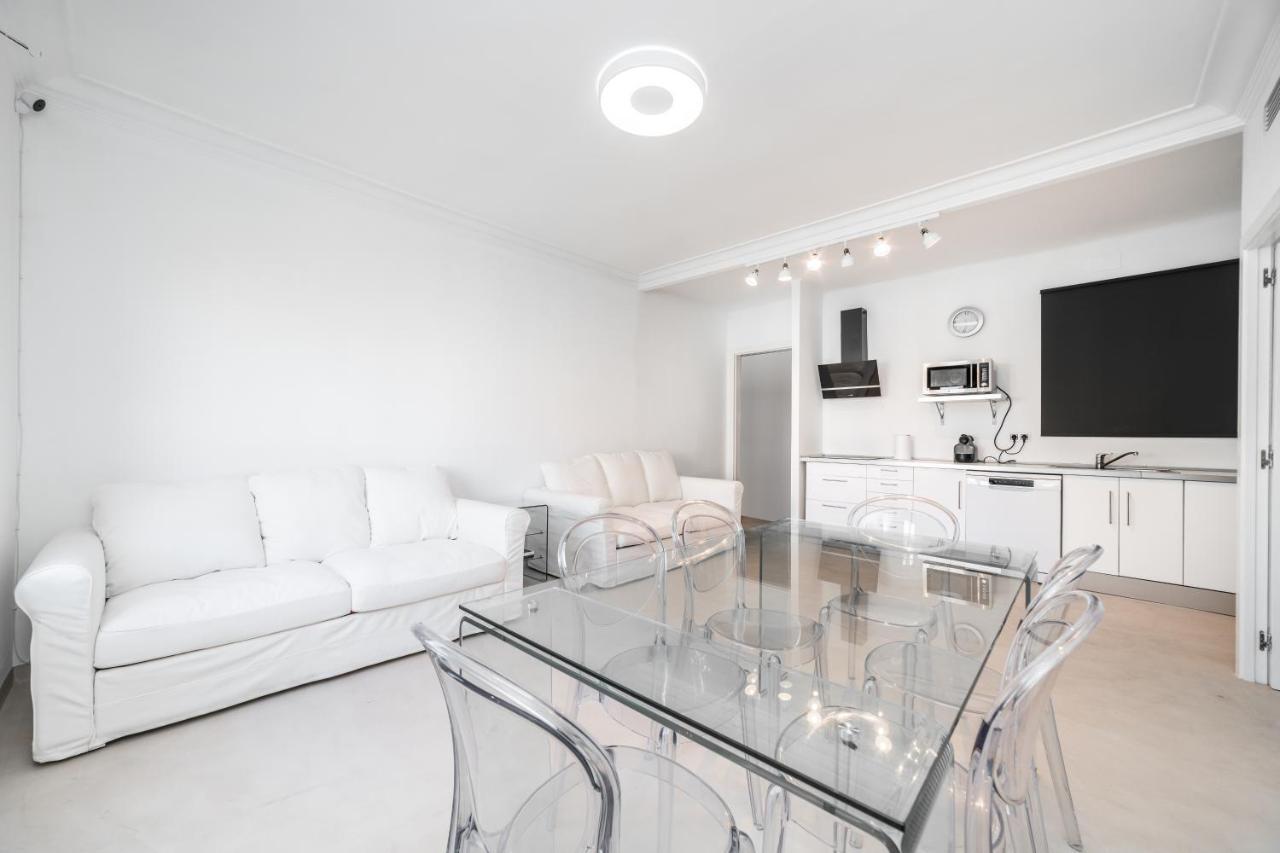 Apartamentos Gran Via 732 Barcelona Ngoại thất bức ảnh